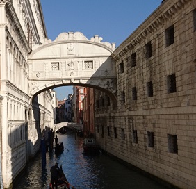 イタリア、ベネチア、ためいき橋