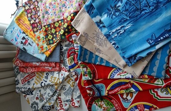 高知県にある砂浜美術館主催の第26回「潮風のキルト展」コンテストに寄付した巾着袋20枚

