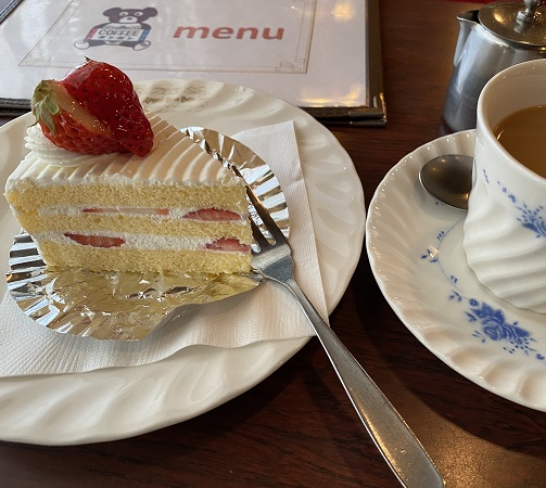 洋菓子喫茶ボンボン（名古屋市東区泉）のスペシャルショートケーキ