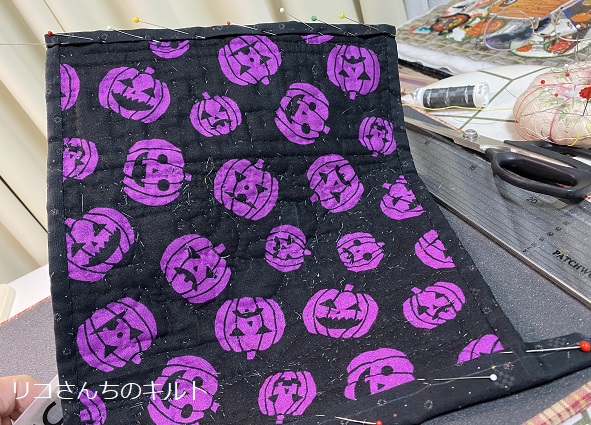 自作のハロウインパッチワークキルト