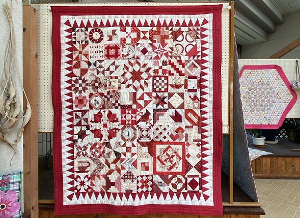 QUILT-AKI作品展(戸田川緑地のフラワーセンターにて2025年5月13日から18日まで開催)