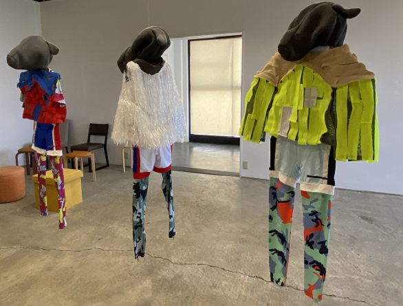 ギャラリー数寄(愛知県江南市)で開催中のひびのこづえ展覧会(2025年4月30日撮影)