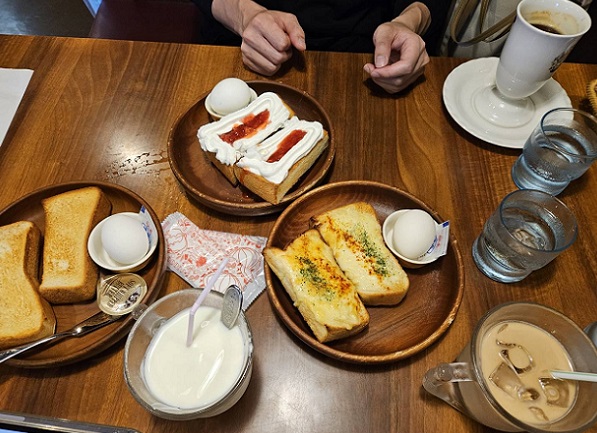 びっくりドンキー日進竹の山店のモーニング