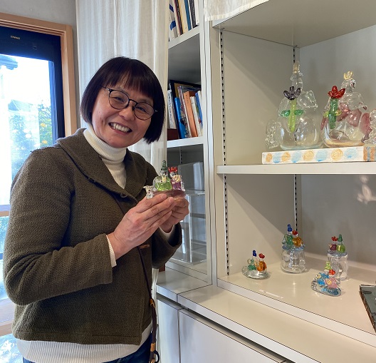 ガラス作家のキッタヨーコさん