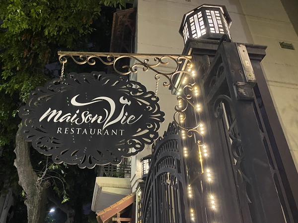 メゾンビェでフランス料理(ハノイ)