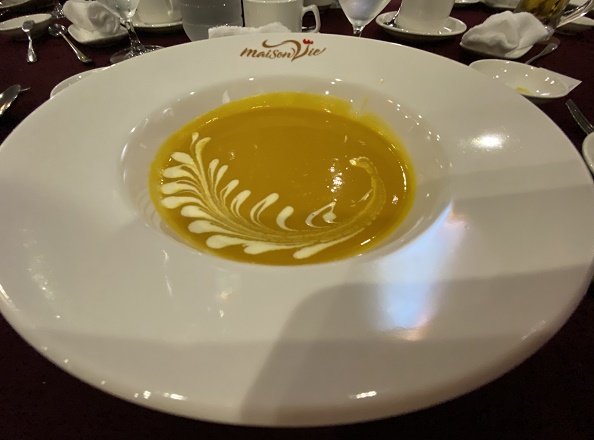 メゾンビェでフランス料理(ハノイ)