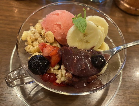 星乃珈琲店名古屋名東店のアサイーボウル