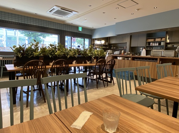 カフェルパン伏見店