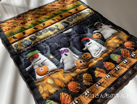 自作のパッチワークミニキルト（ハロウイン）