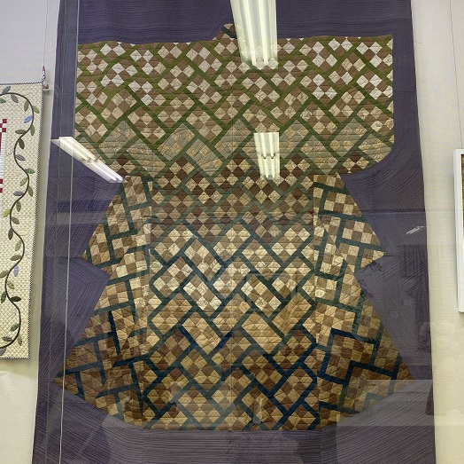 一宮スポーツ文化センター(愛知県)で開催の一宮市美術展(2025年11月13日~16日)工芸部門展示作品