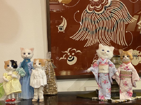 日日のクラフト美卯(愛知県一宮市)で開催中作品展(手羽サキさんのフェルトネコ)