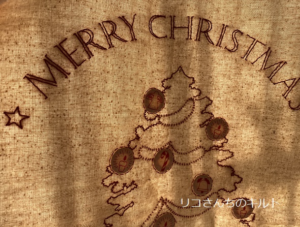 自作のパッチワークタペストリー(ホビーラのキットで作ったもの)