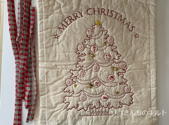 自作のパッチワークタペストリー(ホビーラのキットで作ったもの)