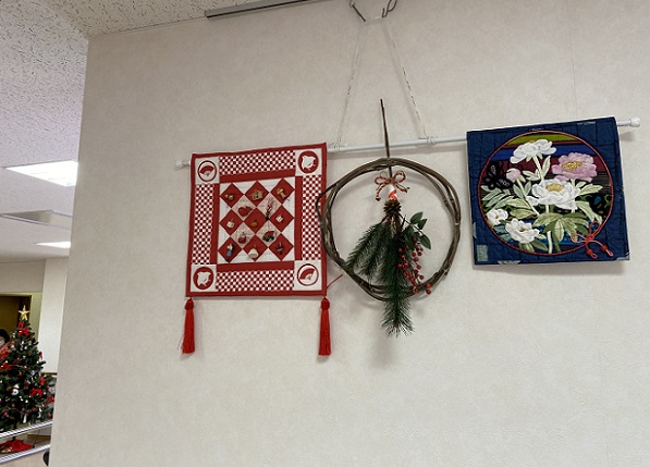 自作のパッチワークキルト（新春向け）