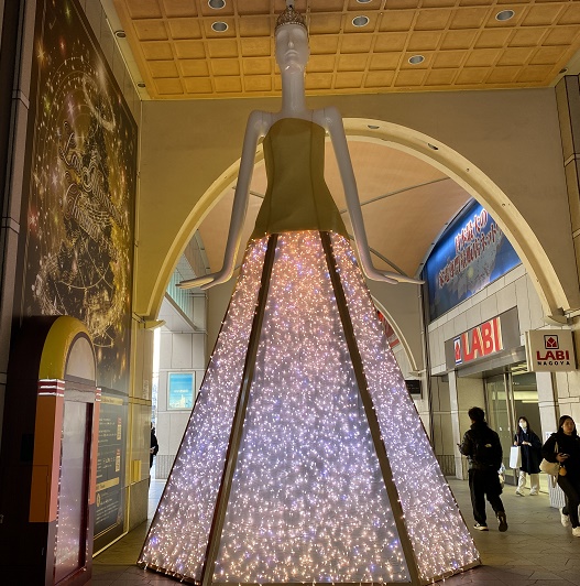 ナナちゃん人形（2025年12月22日撮影）