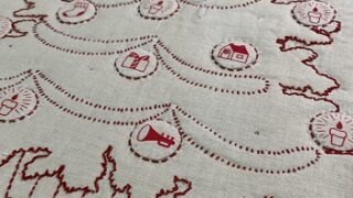 自作のパッチワークタペストリー