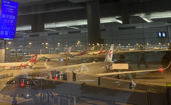 上海プードン空港