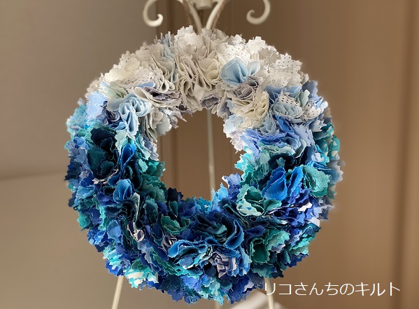 自作の布リース