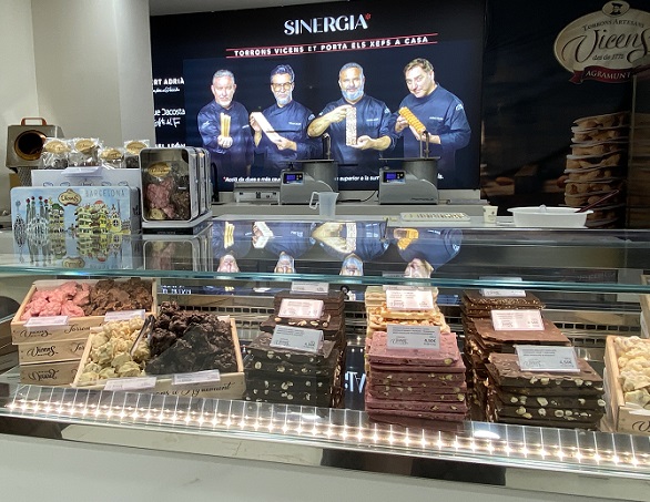 トウロン(バルセロナクラシア通り)