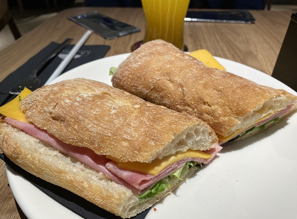 エル・コルテ・イングレス9Fのラ・プラザ