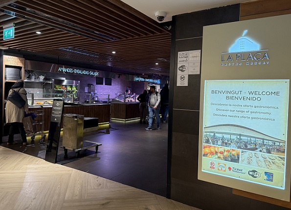 エル・コルテ・イングレス9Fのラ・プラザ