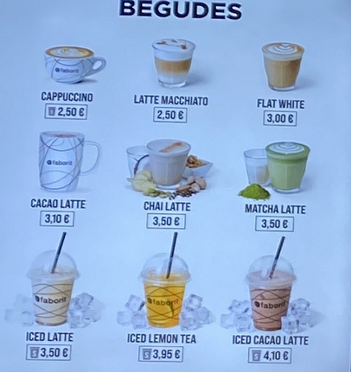 カサ・アマトリェー(バルセロナ)のカフェ