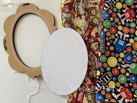 自作の布飾り(バレンタイン)