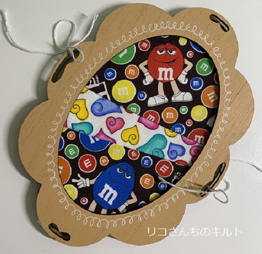 自作の布飾り(バレンタイン)