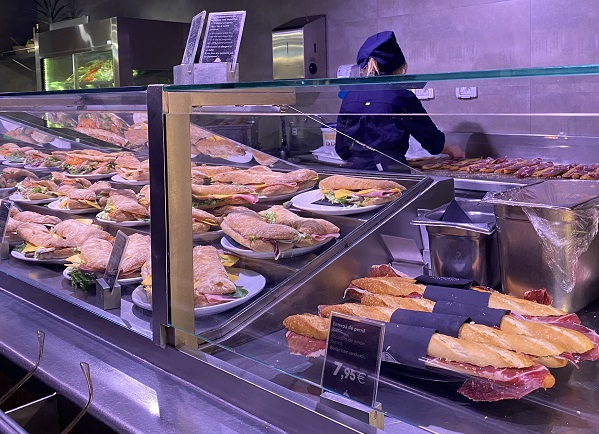 エル・コルテ・イングレス9Fのラ・プラザ