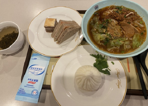 上海浦東空港内のラウンジ