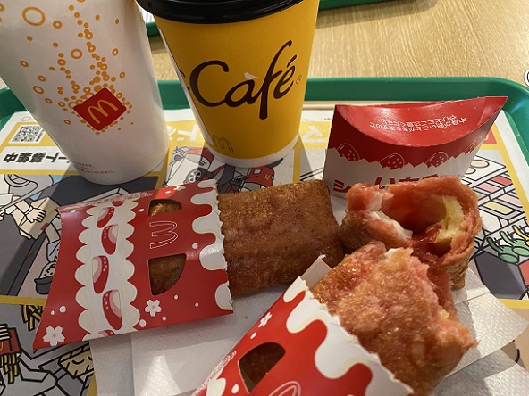 マックのいちごショートケーキパイ