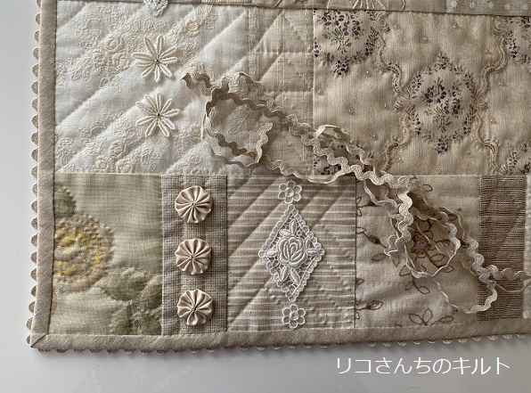 自作のパッチワークキルト（いやしのひととき）