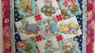 自作のパッチワークキルト（ハッピーイースター）