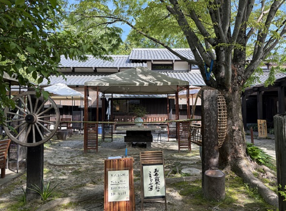 灯屋（岐阜県多治見市）