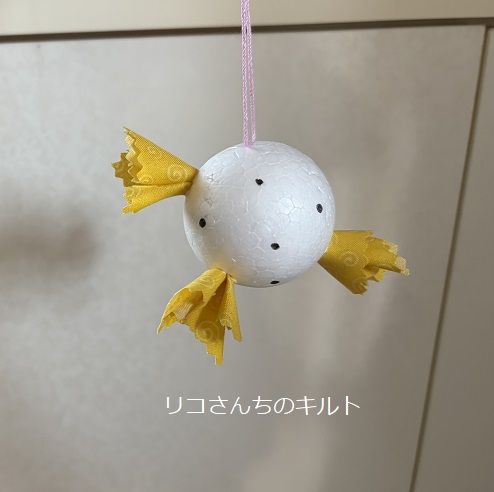 刺すだけでできるくす玉作り