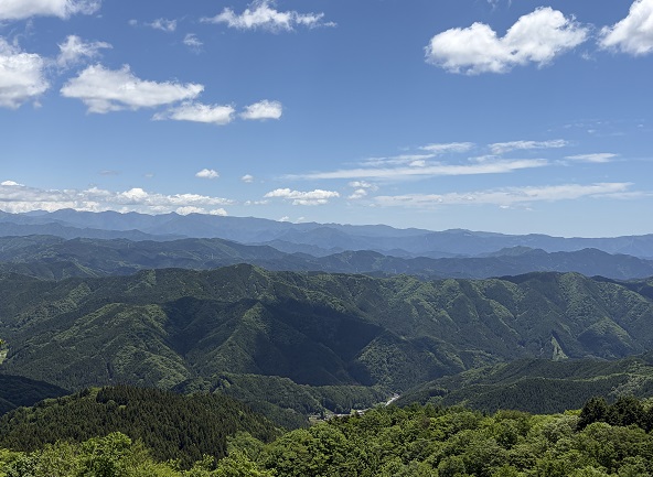茶臼山高原の展望台(愛知県)2026年5月29日