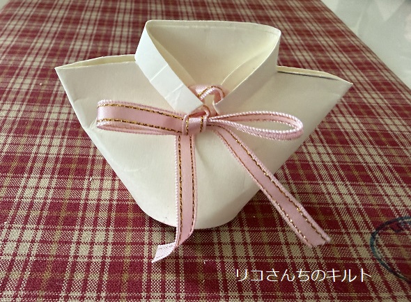 紙コップで作る小物入れ