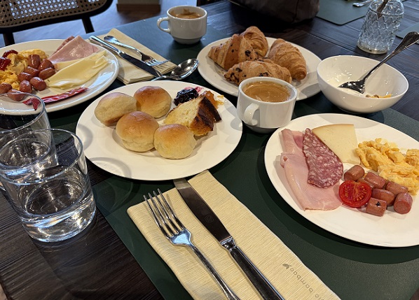 アドロオウティムホテルの朝食(ローマ)